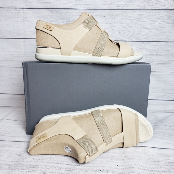 Ecco Damara Sandals Women's 11 11.5 Nude Greek Open Toe Soft‎ Suede Leather - Picture 1 of 13